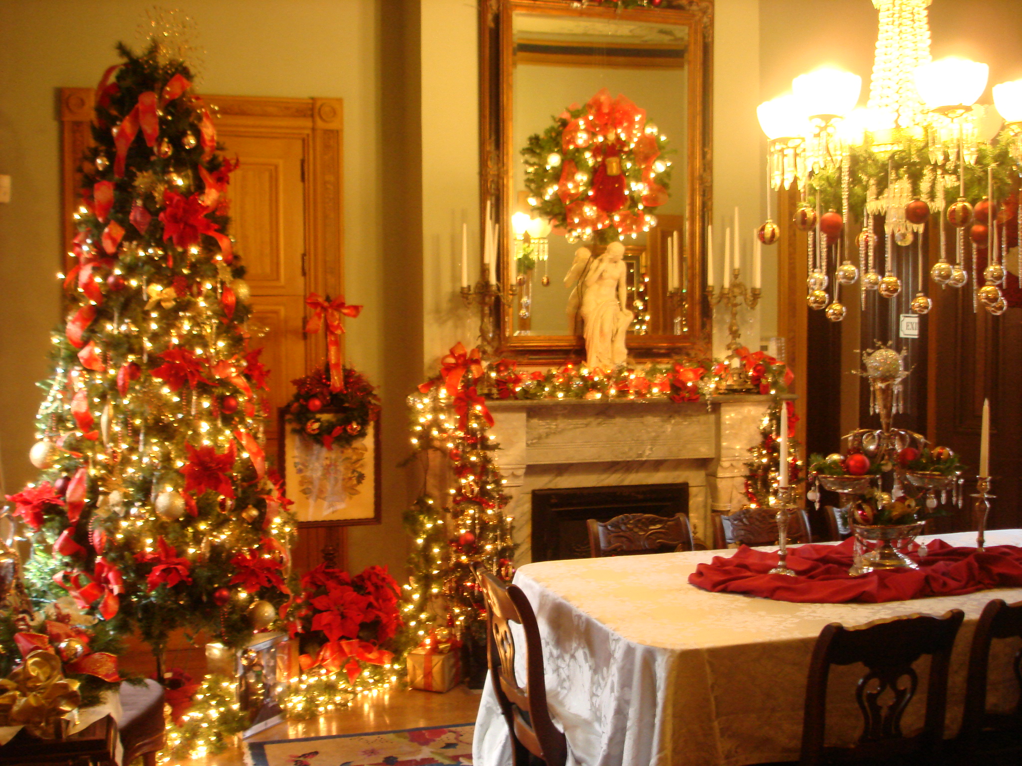 Enjoy the Holidays in Missouri Christmas and Holiday Ideas for Things